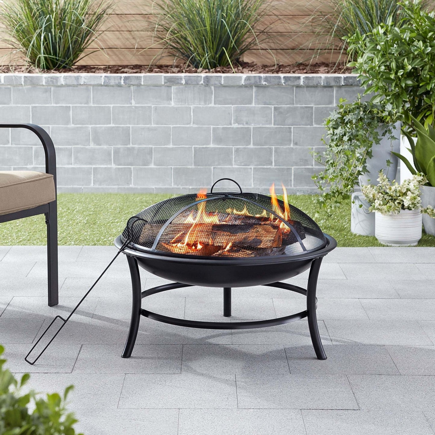 26" Round Black Iron Outdoor Wood Burning Fire Pit - Durable and Stylish Backyard Heating