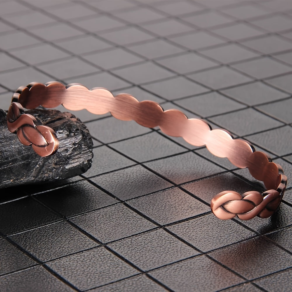 Women's Copper Magnetic Bracelet with Ultra-Strong 3500 Gauss Magnets - Adjustable Size for Comfort