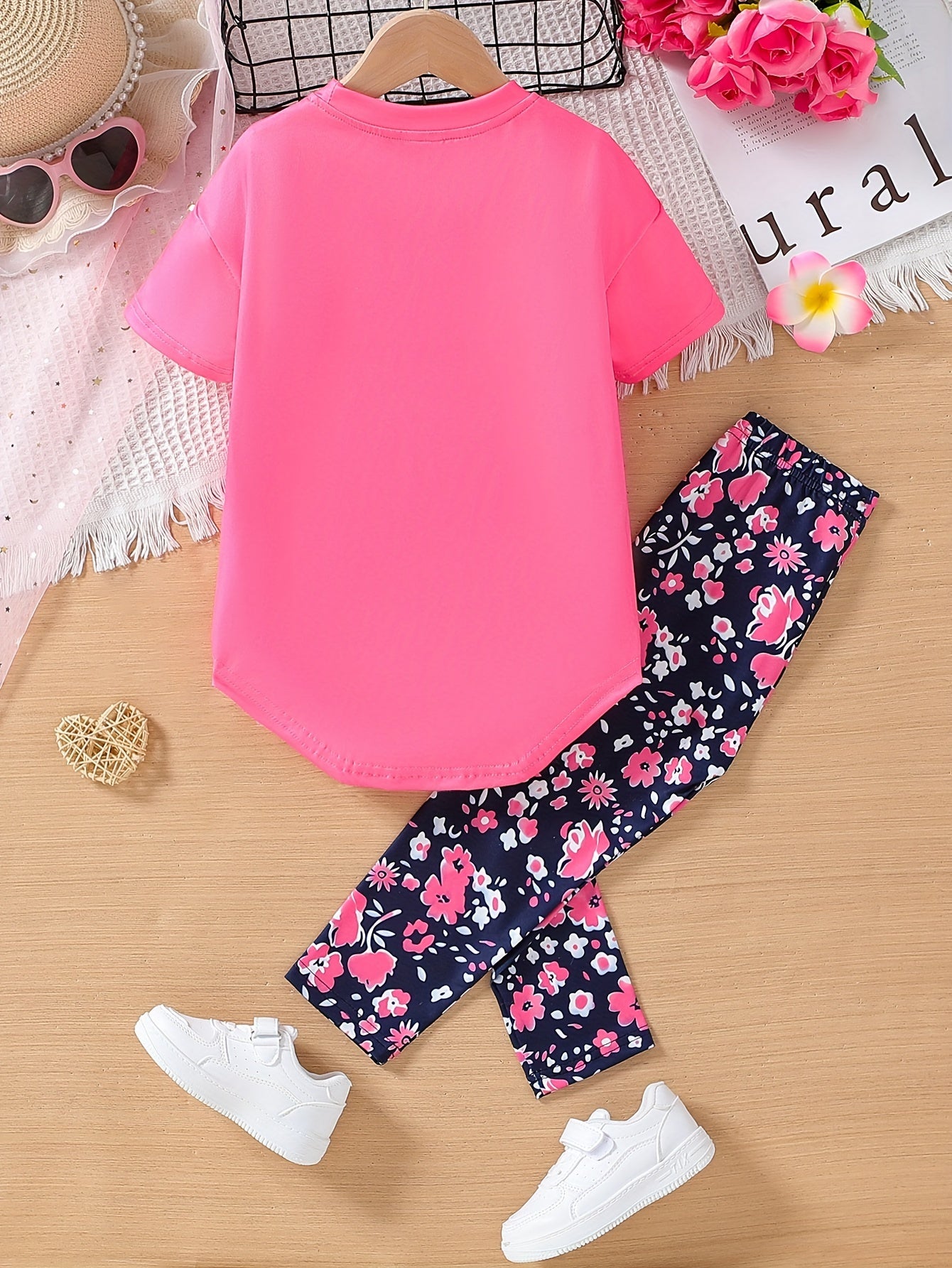 2pcs Little Girls' Adorable Glasses and Alphabet Pattern Outfit - Pant Set with Drop Shoulder Tee, Skinny Crop Leggings, and Cute Accessories