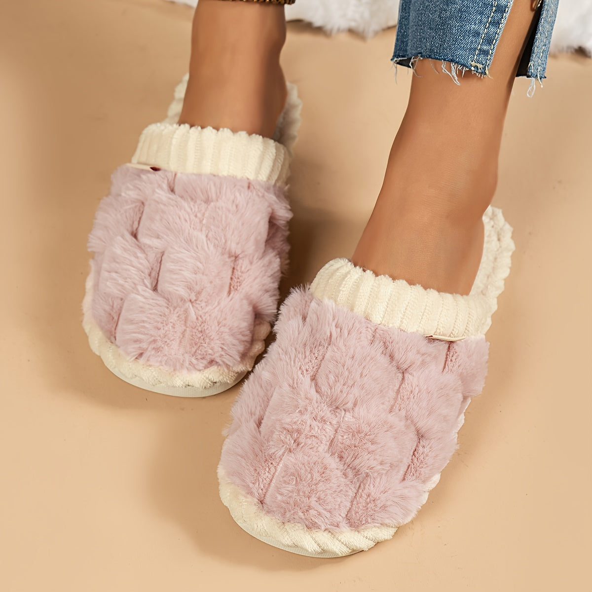 Cozy Winter Fuzzy Slippers – Soft, Warm Closed-Toe Shoes for Indoor Use – Plush Slip-On Design with Gentle Grip Sole