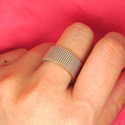 Men's Modern Stainless Steel Mesh Band Ring - Stylish Jewelry for Men and Women