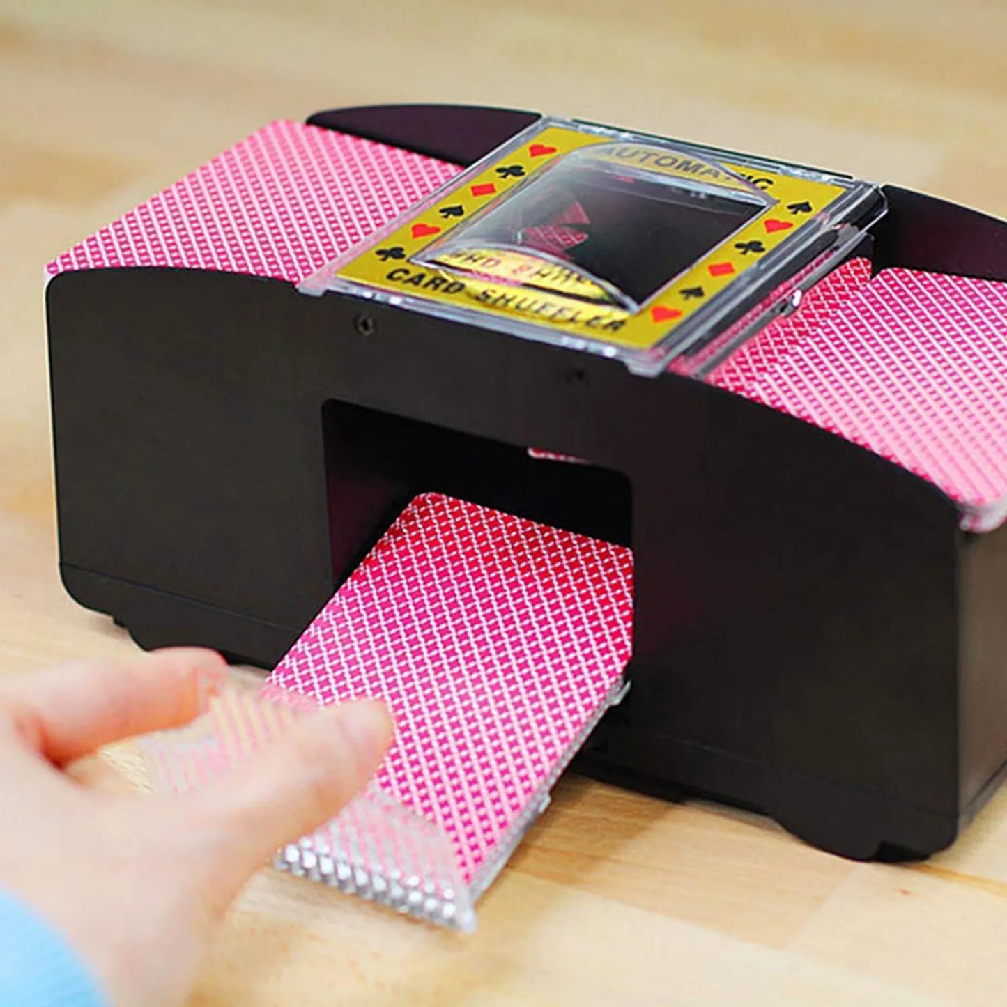 Shuffle Up the Fun: Battery-Operated Automatic Playing Card Shuffler for Games, Poker, and Festive Gatherings!