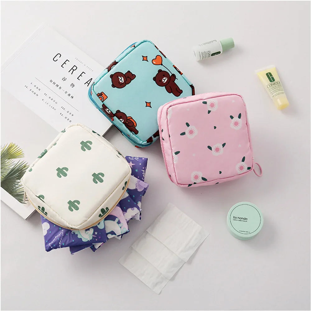 Korean Cute Bear Sanitary Napkin Storage Bag - Large Capacity Cartoon Period Tampon Organizer for Girls - Mini Physiological Bag