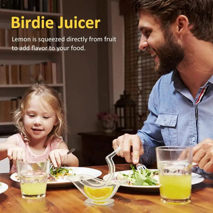 Birdie Squeeze: Portable Transparent Mini Manual Juicer for Kitchen and Home – Extract Citrus Bliss in Style!