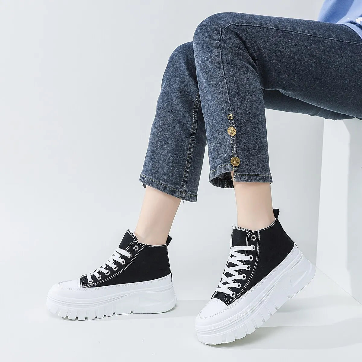 Lace-Up High Top Flatform Canvas Sneakers for Women - Fashionable, Comfortable, and Height-Increasing Casual Shoes