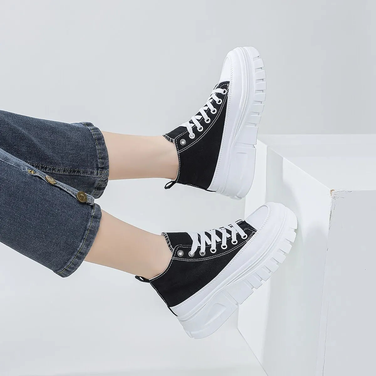 Lace-Up High Top Flatform Canvas Sneakers for Women - Fashionable, Comfortable, and Height-Increasing Casual Shoes