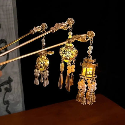 Chinese Style Glowing Lotus Lantern Hairpin: High-End Palace Lantern Hair Stick with Flower Tassel for Women