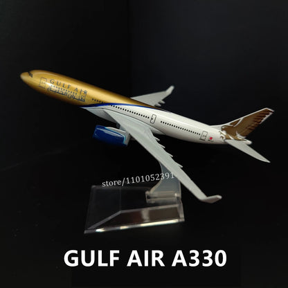 Emirates Airlines Diecast Airplane Model 1:400 - Metal A380 & B777 Aircraft Replica, Aviation Miniature for Home Decor and Toy for Boys