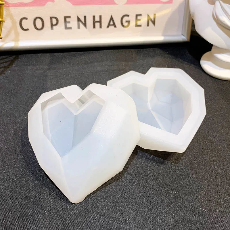 2pcs/set Heart Design Resin Mold - Jewelry Box, Plaster, Concrete Silicone Mold for Cement Container, Clay Mold