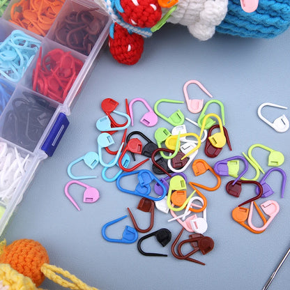 Colorful Plastic Needle Clip Hook Set: Mixed Locking Stitch Markers with Box - Essential Knitting and Crochet Accessories