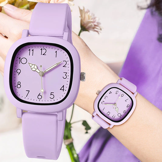 Fashion Women's Silicone Quartz Watch - Stylish Wristwatch for Ladies, Perfect Christmas or Valentine's Day Gift