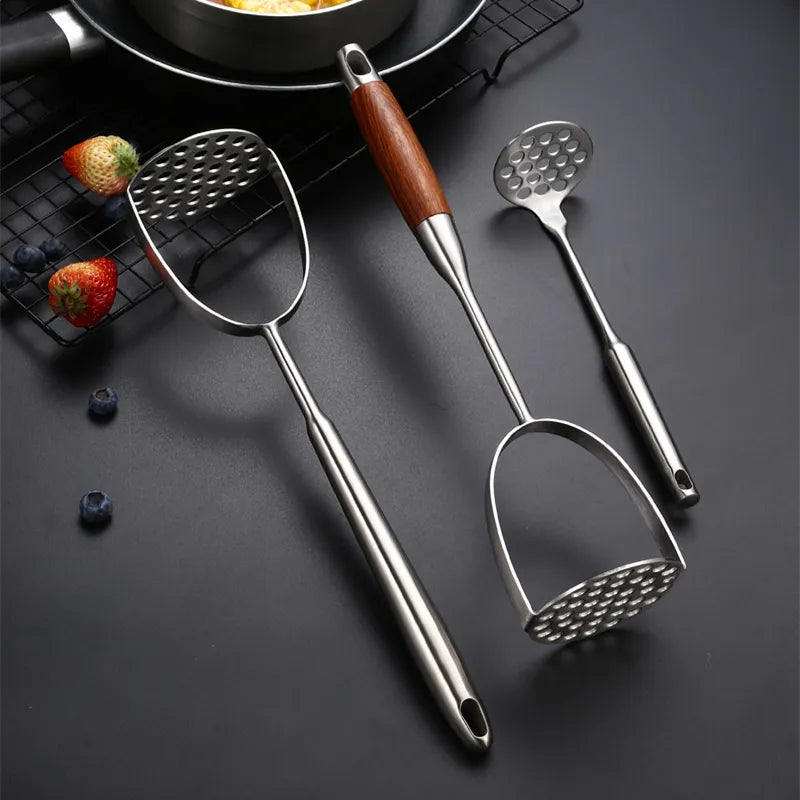 Stainless Steel Kitchen Masher: Manual Potato, Garlic & Pumpkin Crusher - Essential Home Utensil