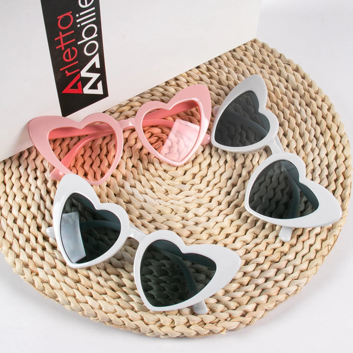 Retro Heart-Shaped Sunglasses for Women: Cat Eye Style - Wedding & Party Accessories for Decoration, Shopping, Travel