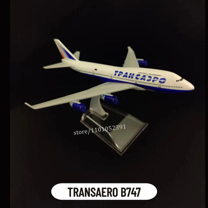 Emirates Airlines Diecast Airplane Model 1:400 - Metal A380 & B777 Aircraft Replica, Aviation Miniature for Home Decor and Toy for Boys