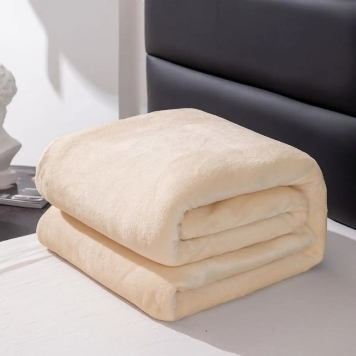 Simple Plain Colored Plush Blanket - Multifunctional Thickened Farley Blanket Cover for Warmth