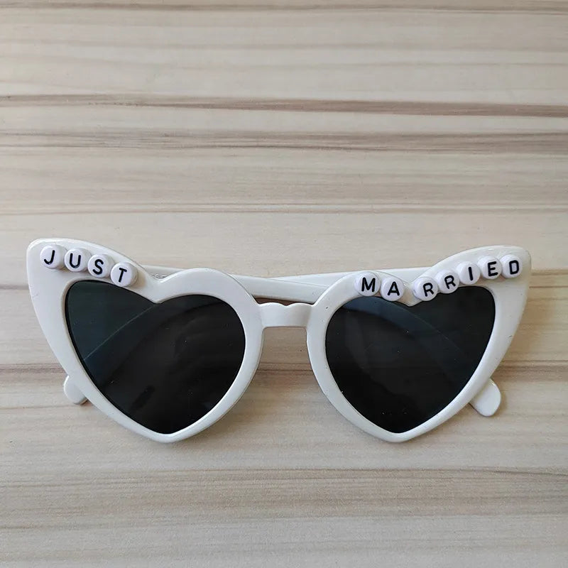 Just Married Sunglasses for Couples - Bride & Groom, Mr. & Mrs., Husband & Wife - Ideal for Bridal Showers, Honeymoons, Beach Weddings, Travel Gifts