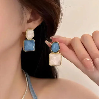 Unique Fake Piercing Metal Ear Clips: Asymmetry Round Cartilage Ear Clip for Women - Fashion Jewelry Christmas Gift