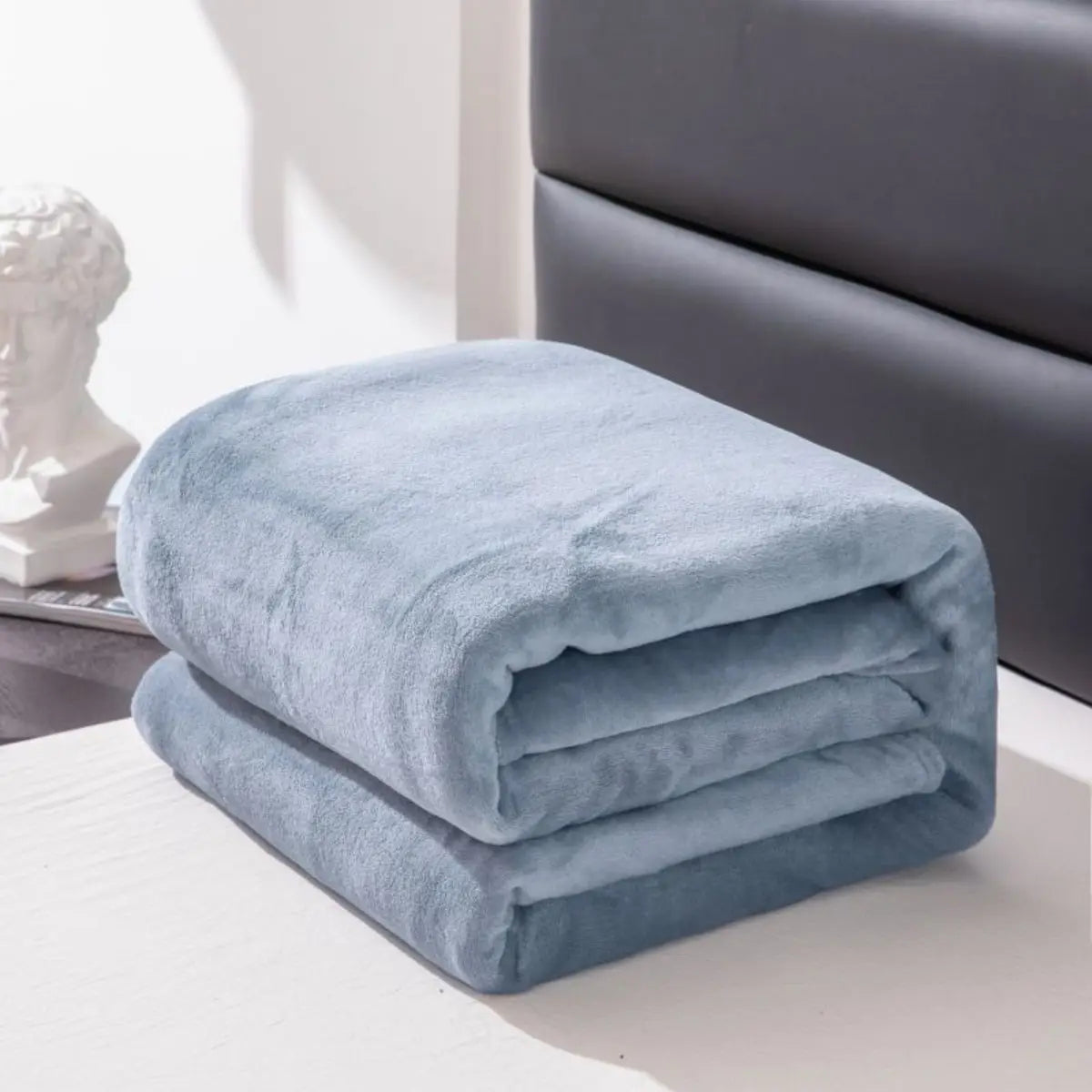 Simple Plain Colored Plush Blanket - Multifunctional Thickened Farley Blanket Cover for Warmth