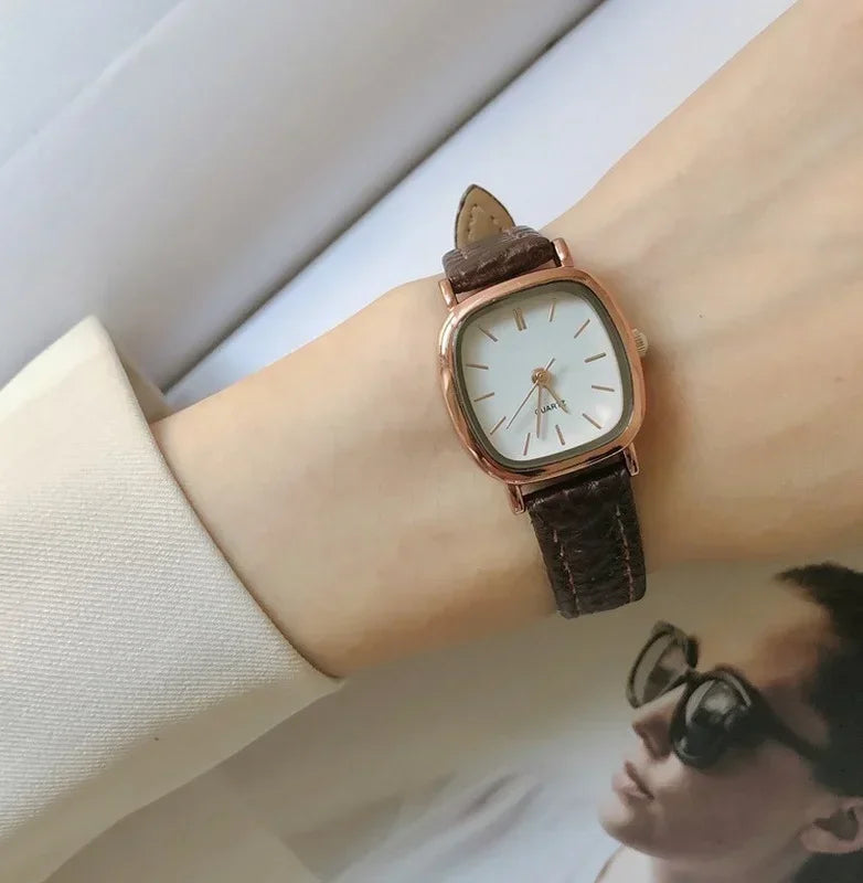 High Quality Ladies' Casual Bracelet Watch - Simple Vintage Dial, Leather Strap Wristwatch for Women