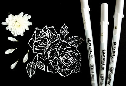 Vibrant Detailing: 3PCS SAKURA Gelly Roll Gel Pens - Classic White Ink Highlight Markers for Journaling, Art, and Drawing, Assorted Points