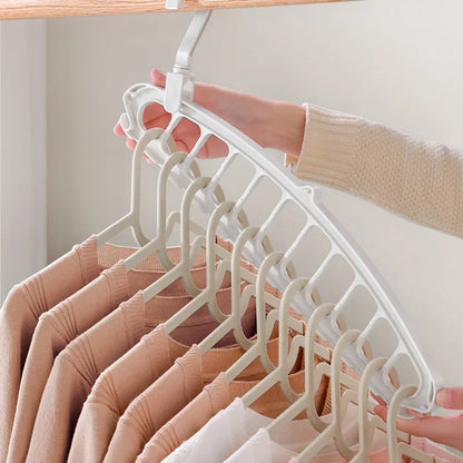 New Space-Saving Clothes Hanger – Multi-Port Closet Organizer and Plastic Scarf Storage Rack for Clothing