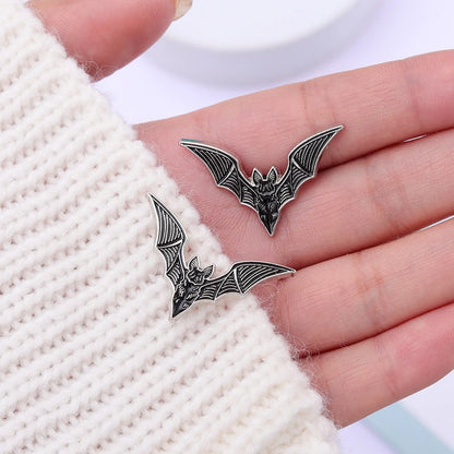 2pcs Bat Enamel Pins: Gothic Punk Witch Halloween Brooch Collar Badge, Black Spooky Jewelry Gift for Friends