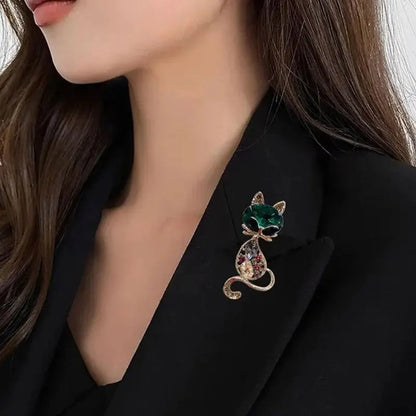 Rhinestone Crystal Cat Pendant Brooch - Women's Gold Color Animal Pin - Fashion Lapel Pins for Party Dresses and Collars