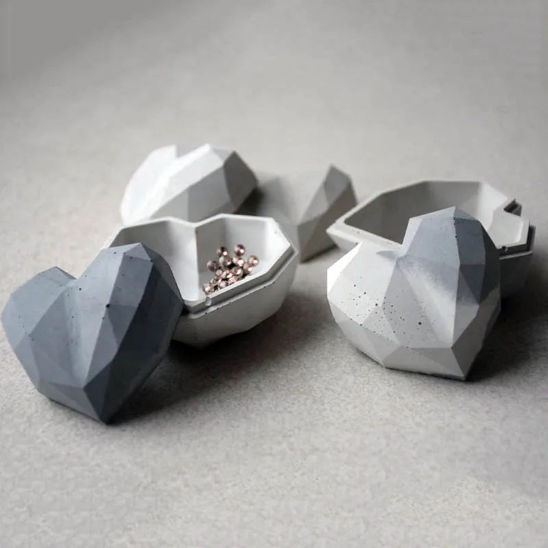 2pcs/set Heart Design Resin Mold - Jewelry Box, Plaster, Concrete Silicone Mold for Cement Container, Clay Mold