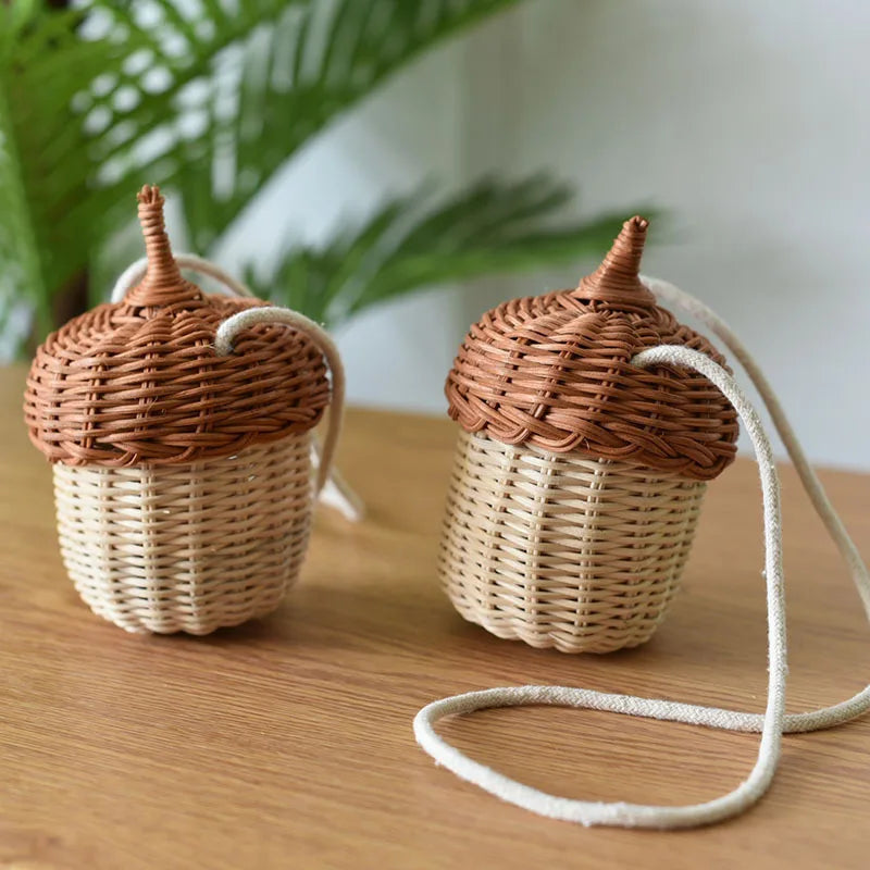 New Acorn-shaped Storage Basket: Hand-woven Round Rattan Bag, Tropical Beach Style Shoulder Bag - Ideal for Photo Props