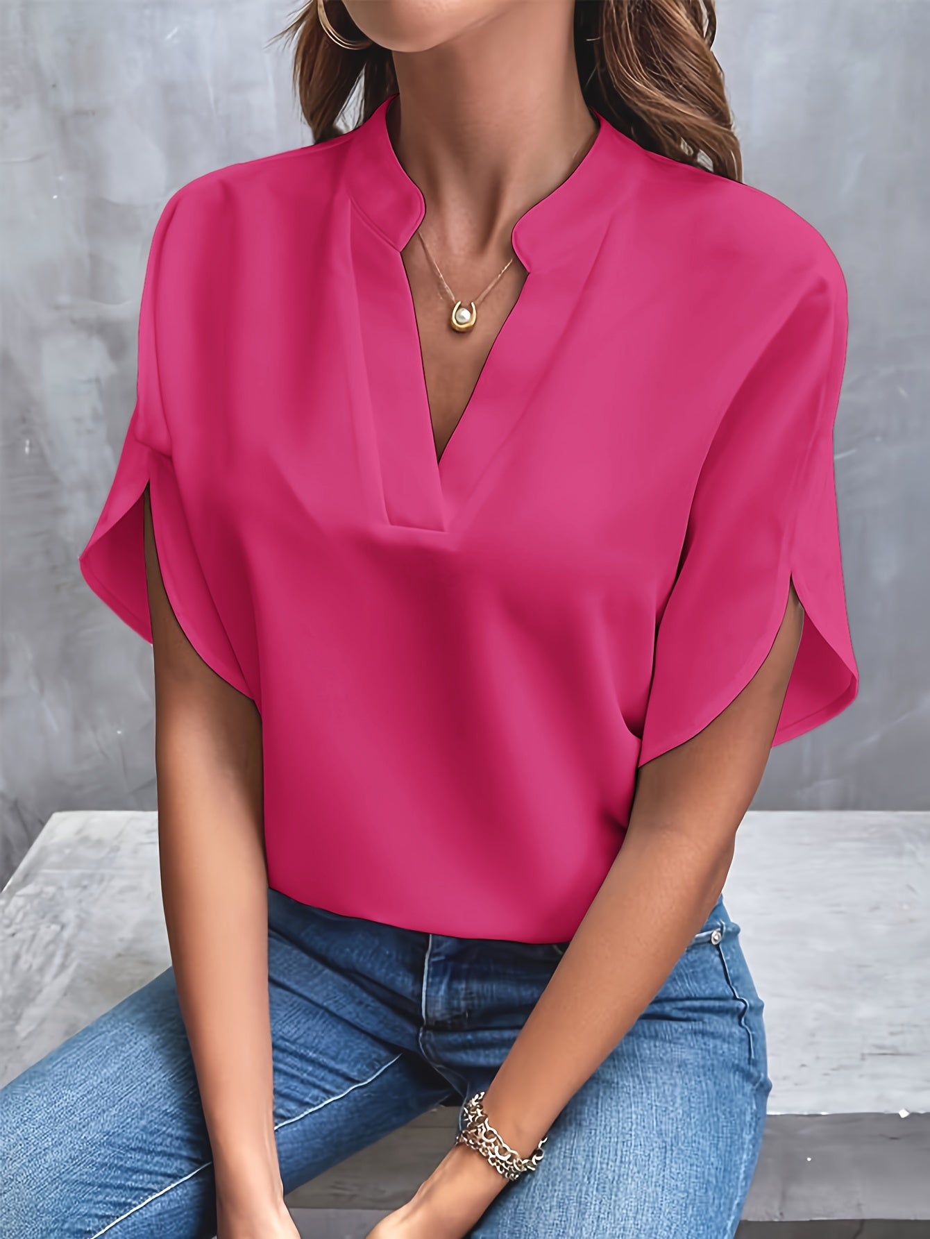 Lightweight Solid Color Notch Neck Blouse - Stylish Short Split Sleeves for Spring and Summer - Trendy Women's Casual Top