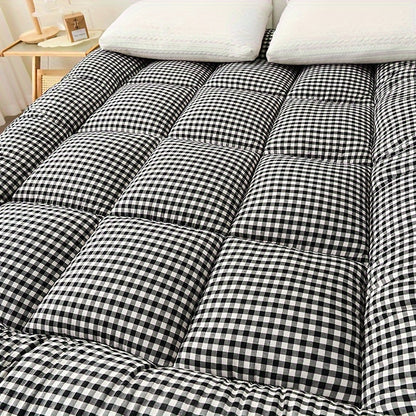 Luxury Soft and Warm Plaid Mattress Cover - Breathable Non-Waterproof Polyester for Cozy Autumn and Winter Comfort, Ideal for Bedroom, Apartment, Guest Room, or Dorm